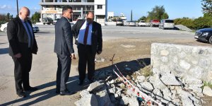 Alsancak'ta köprüler yıkıldı