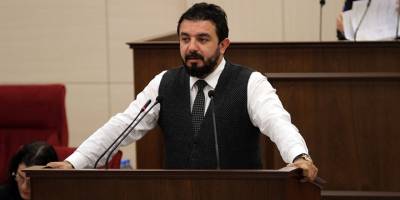 Zaroğlu: “Hükümet yetkililerinin ricası ile bugün istifamı erteledim”