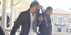 2 yıl 6 ay hapis cezası