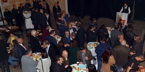 Özgürlük ve örgütlenmeye vurgu