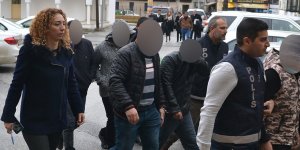 1 zanlı cezaevine, diğerleri teminatla serbest