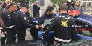 Karapaşaoğlu alkışlarla cezaevine gitti