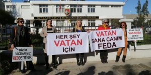 "BİZİ DE ASKERE ALIN"