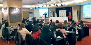 Bebek cildi ‘Mutlu Bebekler Toplantısı’nda konuşuldu