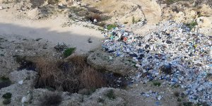 Dipkarpaz’da çöp yığını