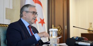 Akıncı ‘yolsuzluklar’ ve ‘yurttaşlık yasasını’ sordu