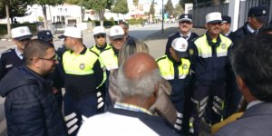 Sendikalara geçit yok, YDP'ye var