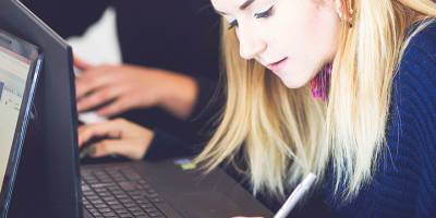 Burs başvuruları online olarak yapılıyor