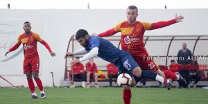 Cihangir yabancılarıyla güldü: 2-1