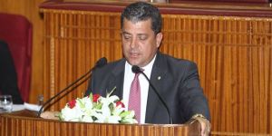 Dürüst, Burs Tüzüğünü eleştirdi