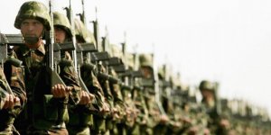Türkiye'de askerlik 6 aya düşüyor