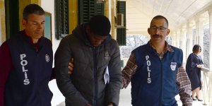 “Ev açma, kasti hasar” sanığı Okwor’a 9 ay hapis...