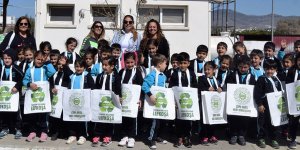 220 bin plastik şişe ve alüminyum kutu toplandı