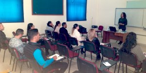 Belediye çalışanları İngilizce öğreniyor