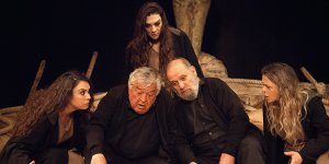 Oyunlar 'Tiyatro Günü'nde ücretsiz sahnelendi