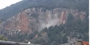 Ağırdağ’da toprak kayması