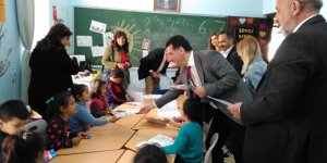 Kıbrıs Vakıflar Bankası, “Her Çocuğa Kitap” kampanyası başlattı