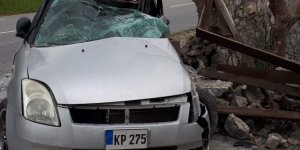 BAHÇE DUVARINA ÇARPARAK DURABİLDİ!