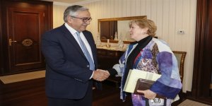 Akıncı, Lute ile görüştü