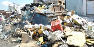 Sanayi sokakları çöp dolu