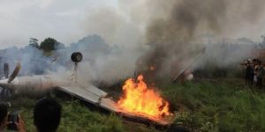 Uçak kazasında 8 ölü, 2 yaralı