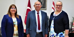 Özyiğit, Montessori yetkilileriyle görüştü