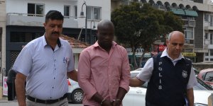 Sahte pasaport zanlısı cezaevine gönderildi