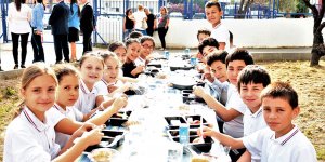 1100 öğrenciye 1 hafta boyunca kahvaltı