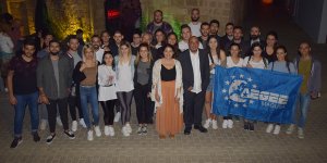 Avrupalı öğrenciler oy kullanmaya bisikletle gidecek