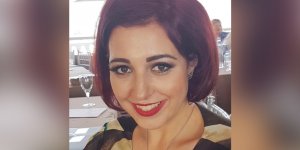 Dervişe G. Çerkez: Ailem ve rujum olmazsa olmazım