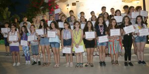 Elit Eğitim Merkezi öğrencilerini ödüllendirdi