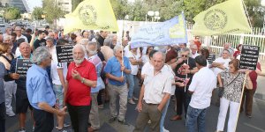 Başkanlık önünde protesto eylemi