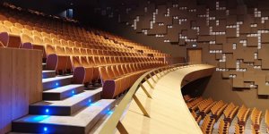 Damı çöken tiyatro binası restore edildi