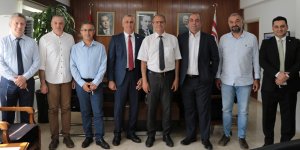 Gazeteciler Maliye'de