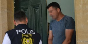 Bıçakla yaraladı, ölümle tehdit etti