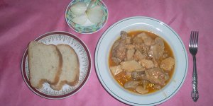 Gologas turp ile yenir