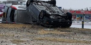 4 araç sürüklendi, 3 evi su bastı