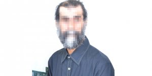 İki yıldır adada kaçak yaşıyor