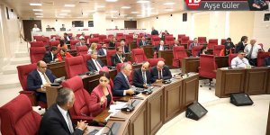 En kırık karne Özgürgün'ün