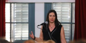 Sıla Usar: Tüm kadınlara kapılarımızı açacağız