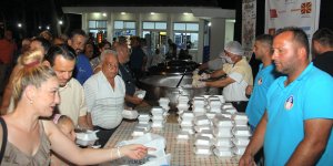 Larnakalılar İskele'de buluştu