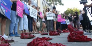 Öldürülen her kadın için 'kırmızı pabuç'