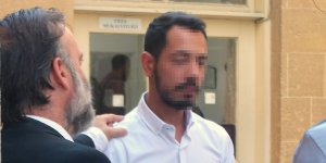 Polise yanlış adres verdi