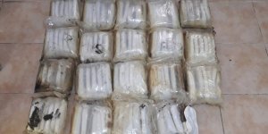 Uyuşturucu karaya vurdu