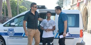 Ülkesine dönebilmek için polise gitti, tutuklandı
