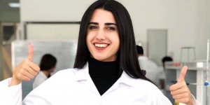 “Eczacılık insanlara canla başla yardım etmektir”