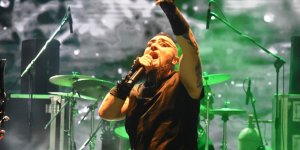 Hayko Cepkin'den muhteşem performans