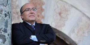 Türkiye'de Kültür Bakanı Yardımcısı Dursun, hayatını kaybetti