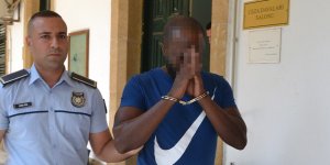 Kardeşine ait pasaportla geldi, çıkış yapmak isterken yakalandı