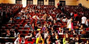 Üniversiteliler burs isyanlarında